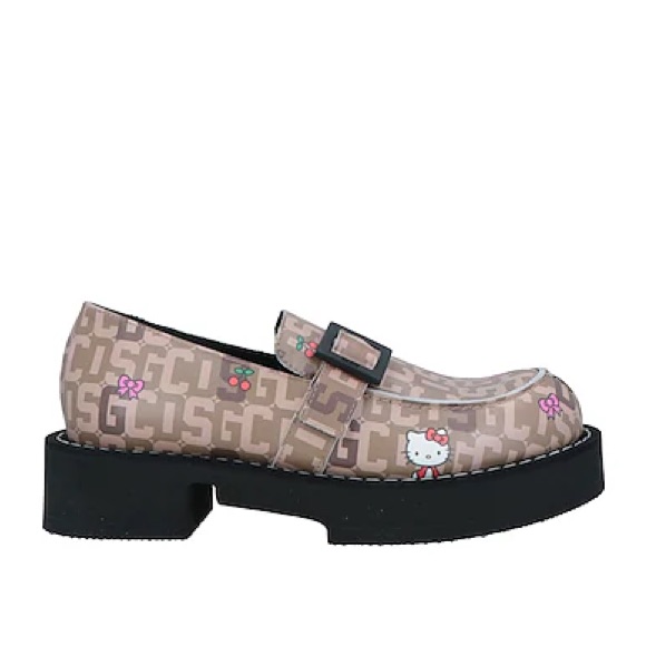 Gcds X Clarks Hello Kitty Loafers